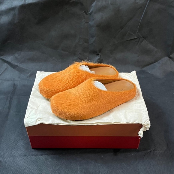 Marni Calf Leather Fussbett Loafers Mules